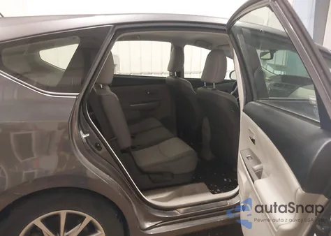 2015 Toyota Prius V Five z USA, uszkodzony, nr VIN JTDZN3EU4FJ031504